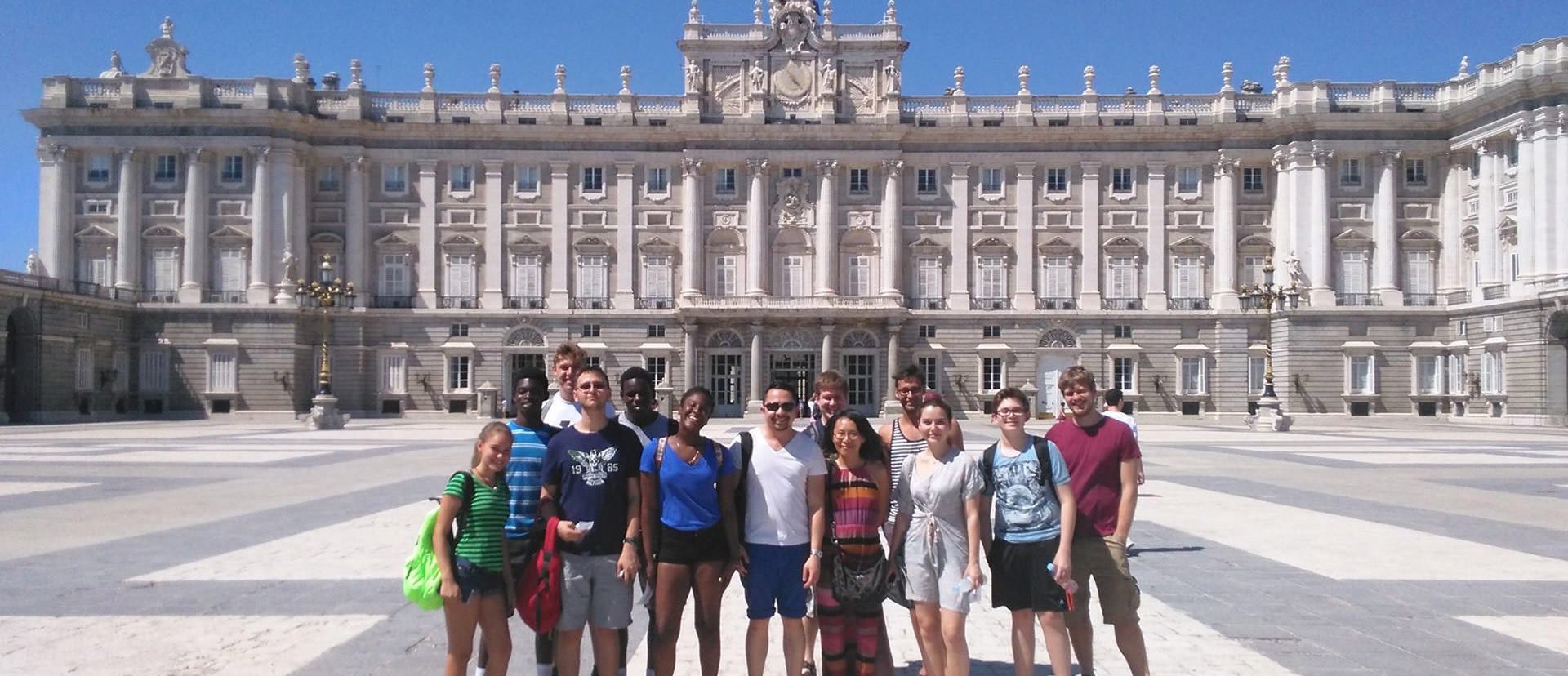 Spanischkurse In Madrid Linguaschools Sprachschule Madrid